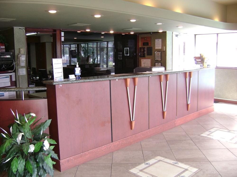 Days Inn By Wyndham Victoria On The Harbour Εξωτερικό φωτογραφία