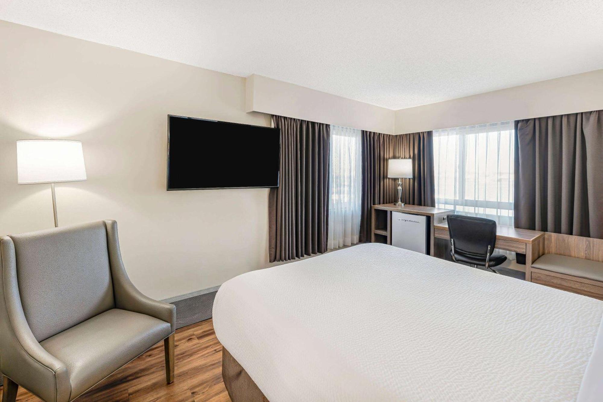 Days Inn By Wyndham Victoria On The Harbour Εξωτερικό φωτογραφία