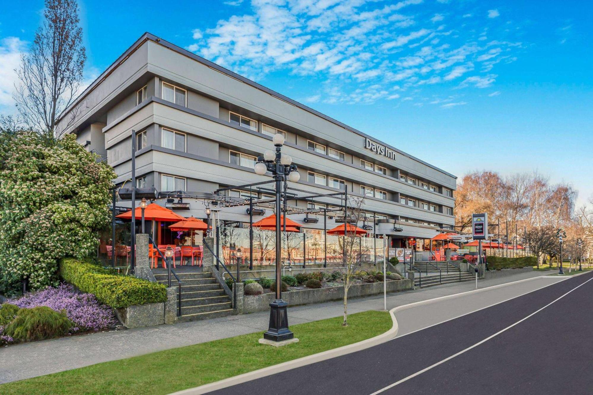 Days Inn By Wyndham Victoria On The Harbour Εξωτερικό φωτογραφία